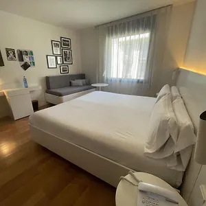 Pol&grace 4* Barcelona